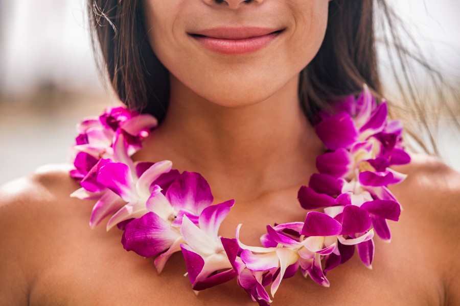 Гавайские бусы из цветов DIY МК / Украшение для гавайской вечеринки / Леи гавайские на шею